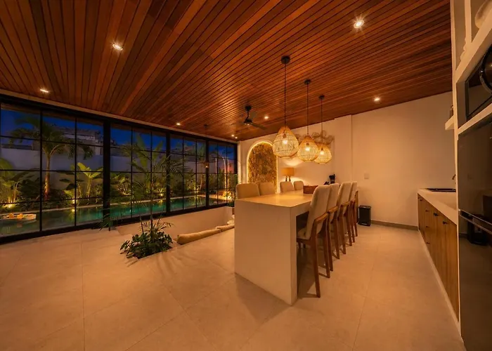 Villa Lymera - 4br Tropical Pool Near Canggu