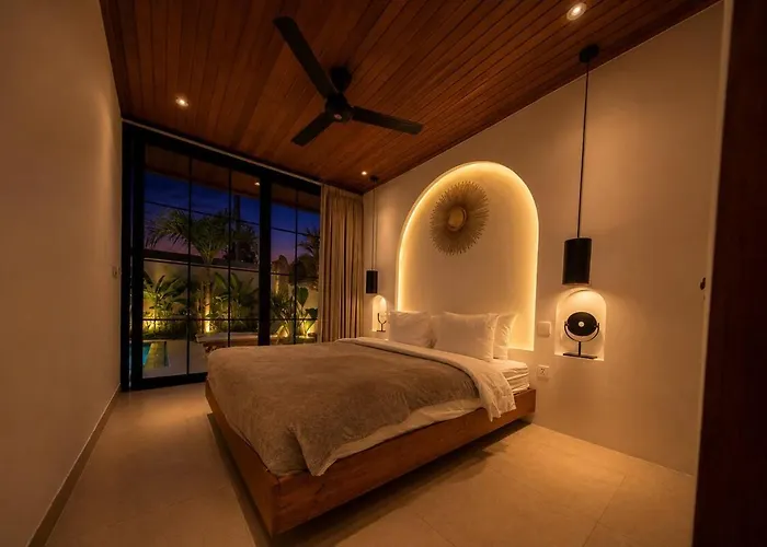 Lymera - 4br Tropical Pool Near Canggu Villa *